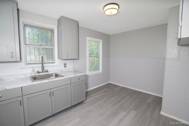 6251 Minock Street, Detroit, MI 48228
