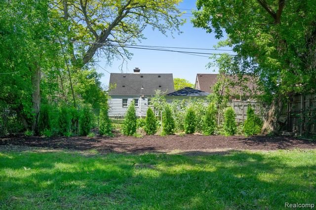 6251 Minock Street, Detroit, MI 48228