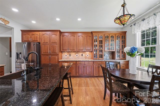 132 Sink Farm Road, Mooresville, NC 28115