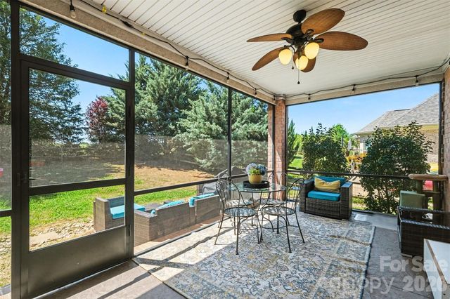 132 Sink Farm Road, Mooresville, NC 28115