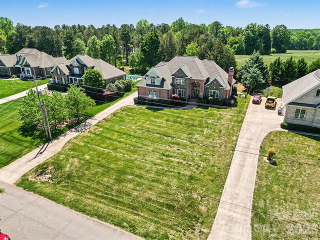 132 Sink Farm Road, Mooresville, NC 28115
