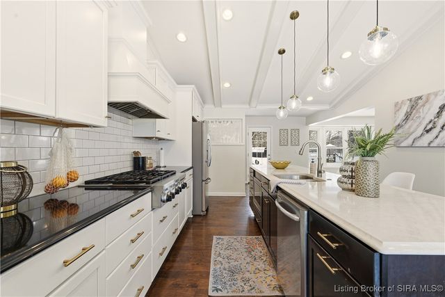 3001 Shoreline Turn, Georgetown, IN 47122