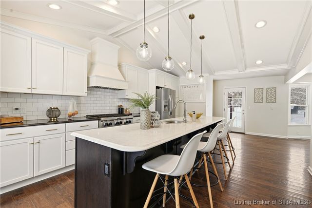 3001 Shoreline Turn, Georgetown, IN 47122