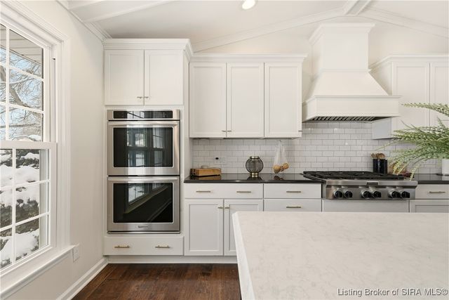 3001 Shoreline Turn, Georgetown, IN 47122