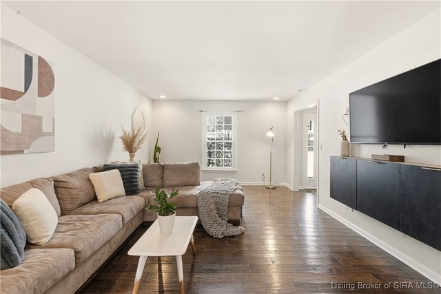 3001 Shoreline Turn, Georgetown, IN 47122