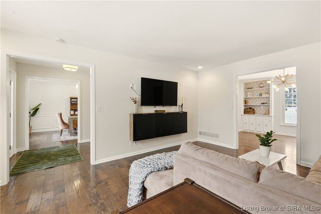 3001 Shoreline Turn, Georgetown, IN 47122