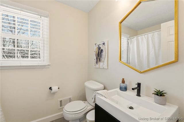 3001 Shoreline Turn, Georgetown, IN 47122