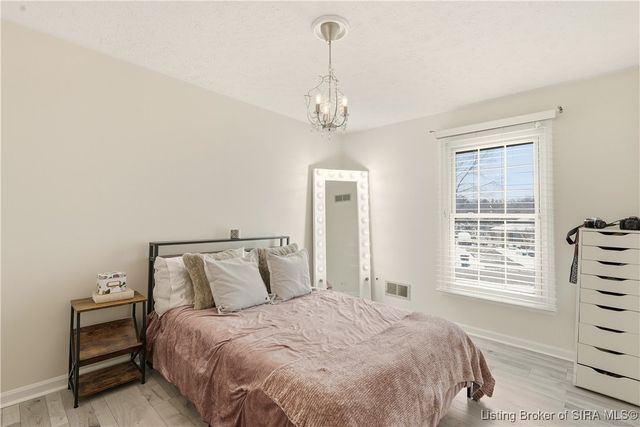 3001 Shoreline Turn, Georgetown, IN 47122