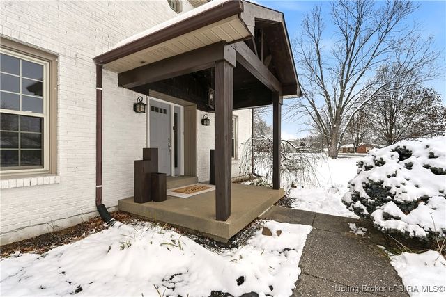 3001 Shoreline Turn, Georgetown, IN 47122