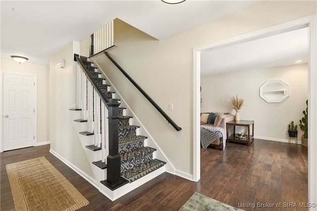 3001 Shoreline Turn, Georgetown, IN 47122