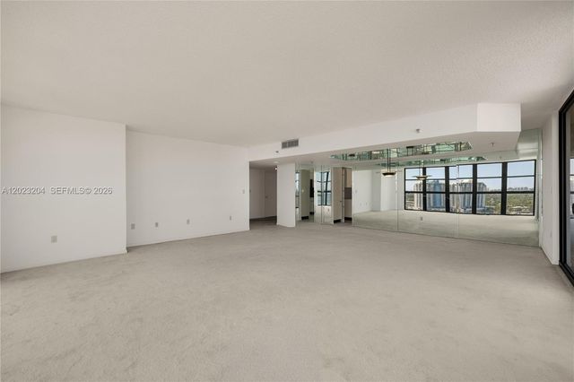 9 Island Ave 2115, Miami Beach, FL 33139