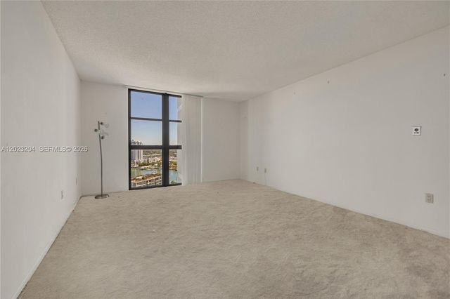 9 Island Ave 2115, Miami Beach, FL 33139