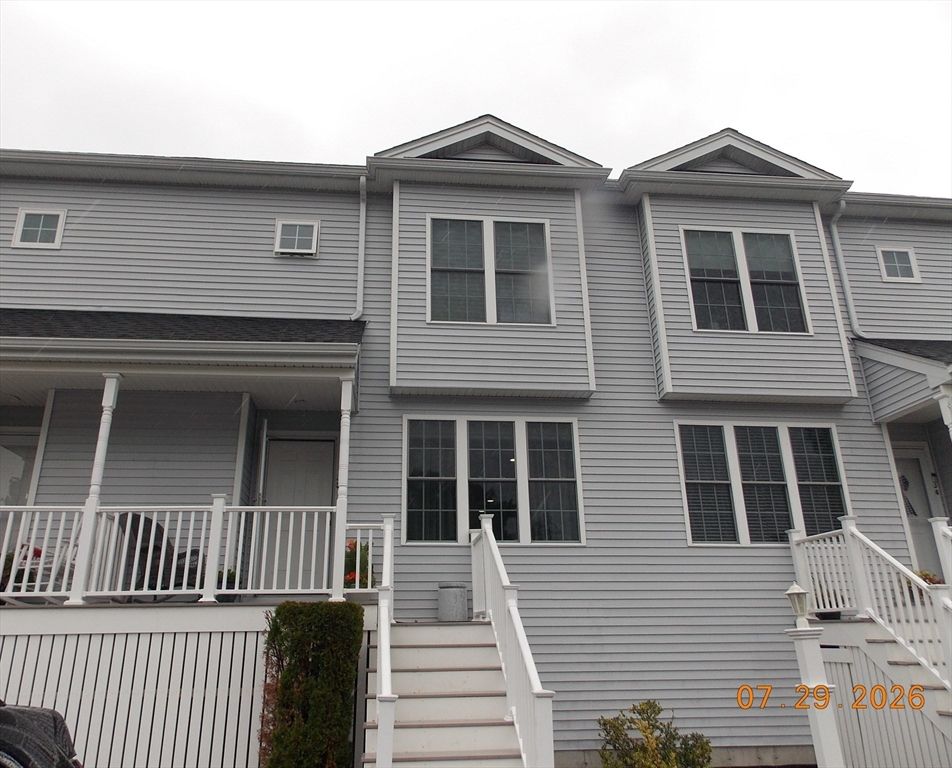 1 Paradise Ln J3, Whitman, MA 02382