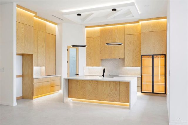 2529 Vanderbilt Avenue, Mcallen, TX 78504