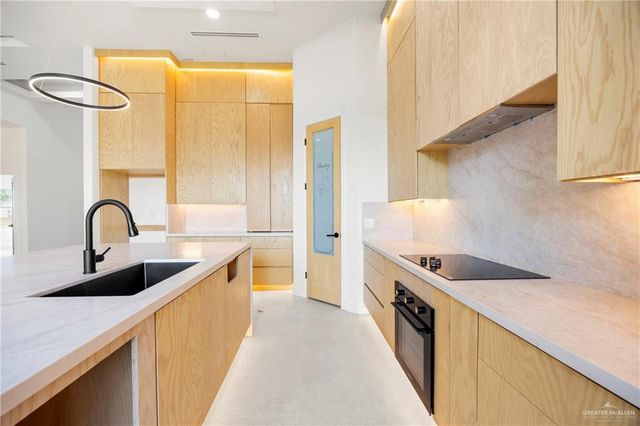 2529 Vanderbilt Avenue, Mcallen, TX 78504