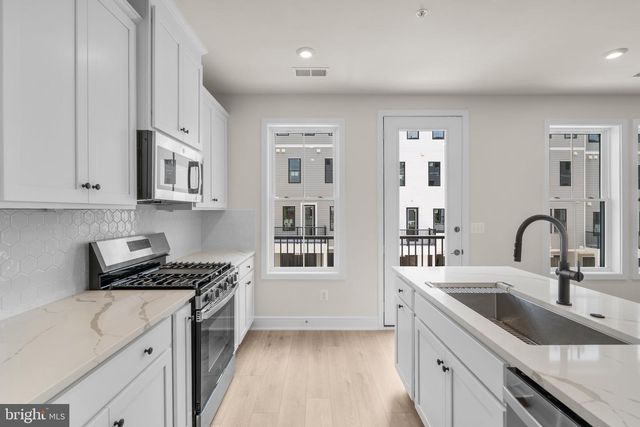 43497 FARRINGDON SQ, Broadlands, VA 20148