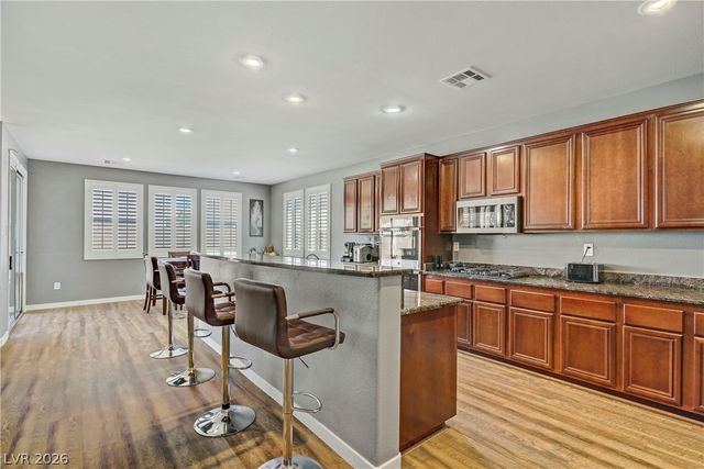 6908 Fox Sparrow Court, North Las Vegas, NV 89084