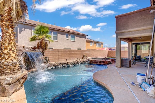 6908 Fox Sparrow Court, North Las Vegas, NV 89084