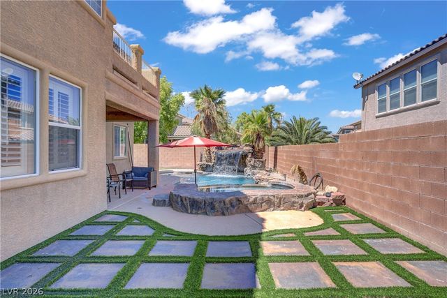 6908 Fox Sparrow Court, North Las Vegas, NV 89084