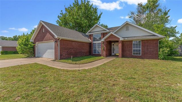 8 Northaven Street, Farmington, AR 72730