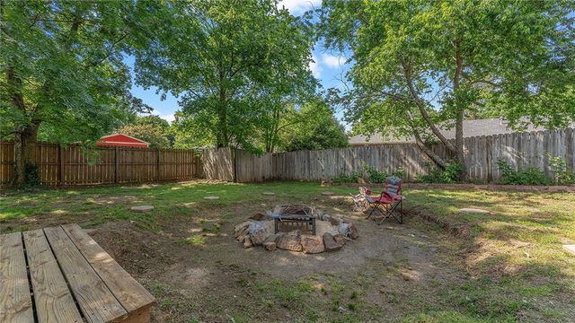 8 Northaven Street, Farmington, AR 72730