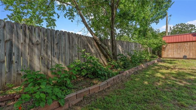 8 Northaven Street, Farmington, AR 72730