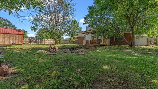 8 Northaven Street, Farmington, AR 72730