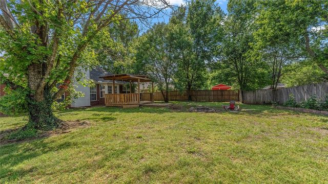 8 Northaven Street, Farmington, AR 72730