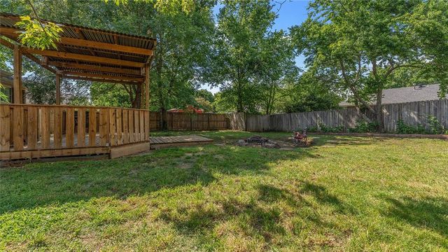 8 Northaven Street, Farmington, AR 72730