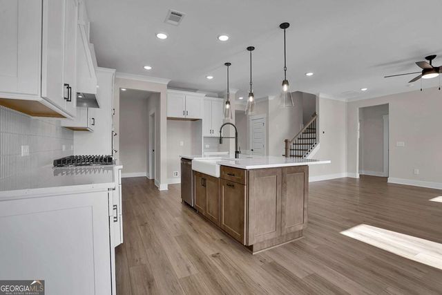 220 Coffee Lane, Hoschton, GA 30548