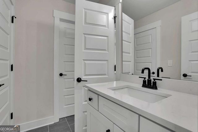 220 Coffee Lane, Hoschton, GA 30548