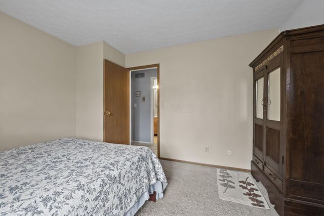 2456 Sanford Drive, Columbus, OH 43235