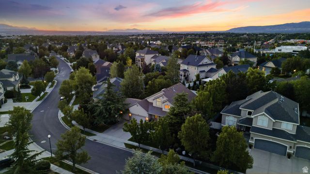 2035 E QUARTZRIDGE DR, Sandy, UT 84092