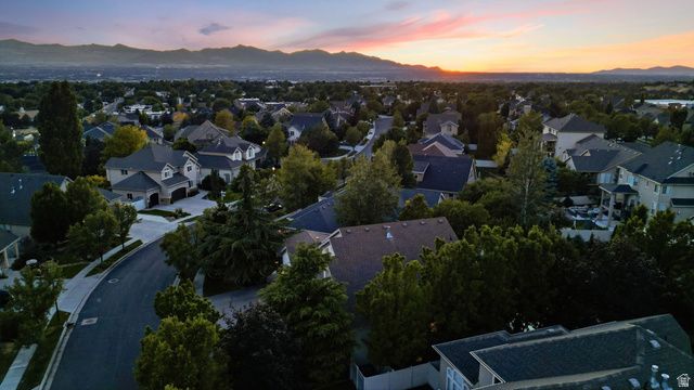 2035 E QUARTZRIDGE DR, Sandy, UT 84092