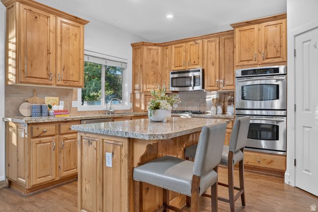 2035 E QUARTZRIDGE DR, Sandy, UT 84092