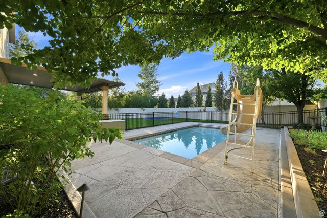 2035 E QUARTZRIDGE DR, Sandy, UT 84092
