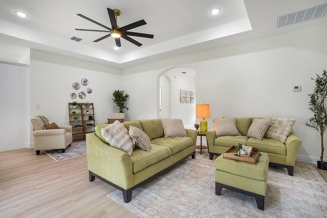 9355 100th Avenue, Vero Beach, FL 32967