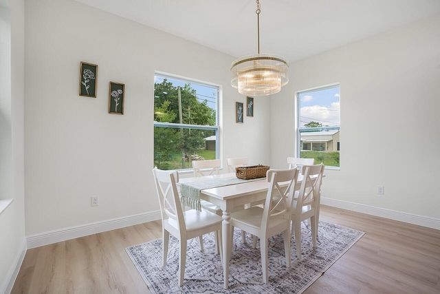9355 100th Avenue, Vero Beach, FL 32967