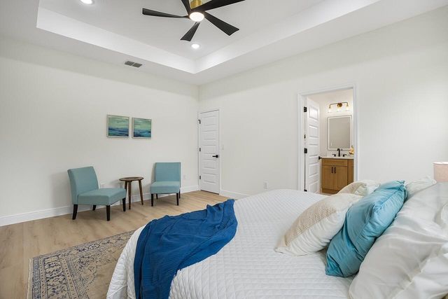 9355 100th Avenue, Vero Beach, FL 32967