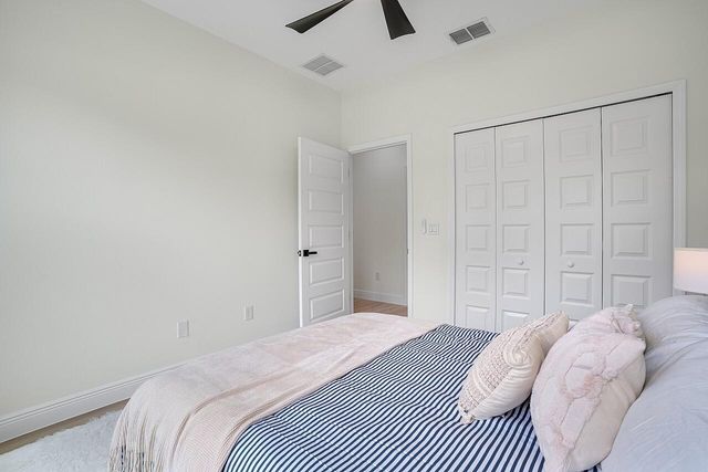 9355 100th Avenue, Vero Beach, FL 32967