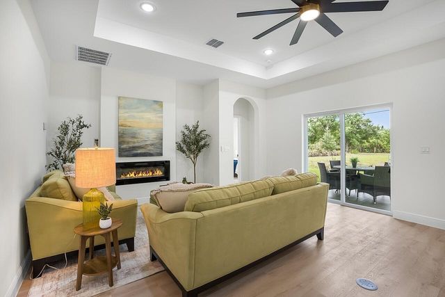 9355 100th Avenue, Vero Beach, FL 32967