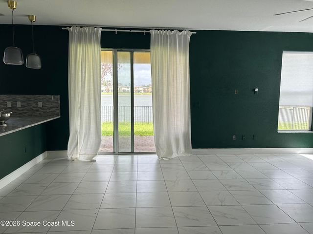 1616 NW Cataluna Circle, Port St. Lucie, FL 34986