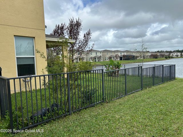 1616 NW Cataluna Circle, Port St. Lucie, FL 34986