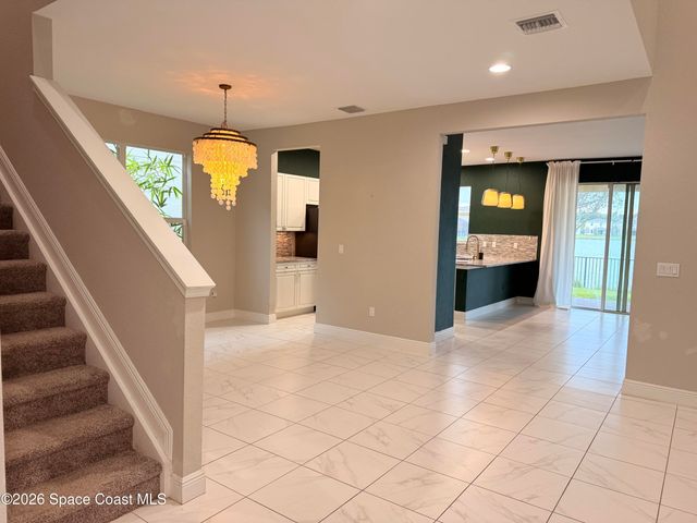 1616 NW Cataluna Circle, Port St. Lucie, FL 34986