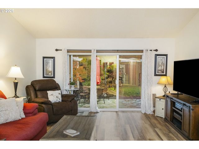 13065 Sw CARMEL St, Portland, OR 97224