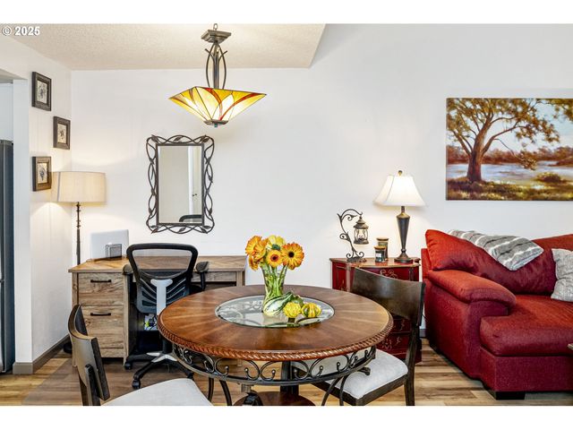 13065 Sw CARMEL St, Portland, OR 97224