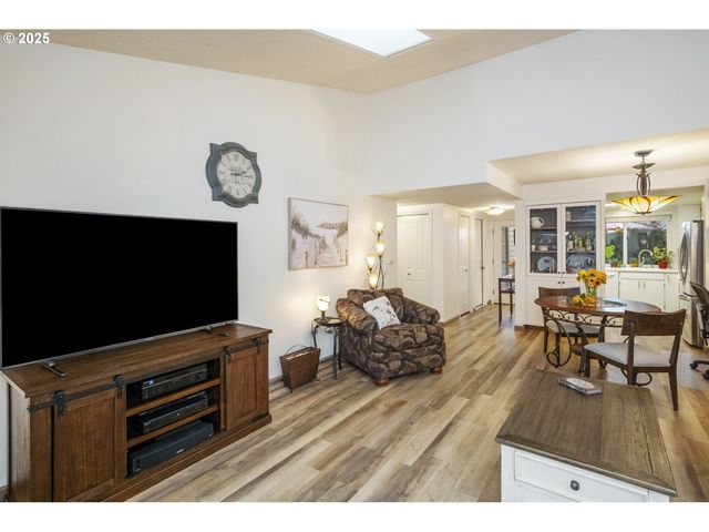 13065 Sw CARMEL St, Portland, OR 97224