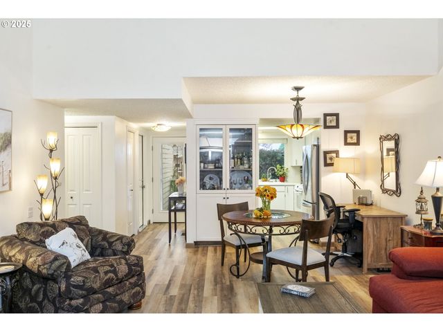 13065 Sw CARMEL St, Portland, OR 97224