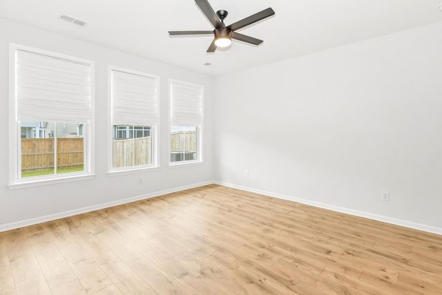 8826 Credence Drive, North Charleston, SC 29420