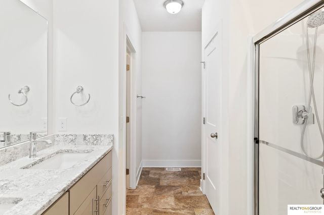 11616 Shepard Street, Papillion, NE 68046